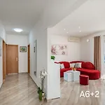 Dalibor, - Omis Apartment