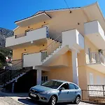 Dalibor, - Omis Apartment Stanici