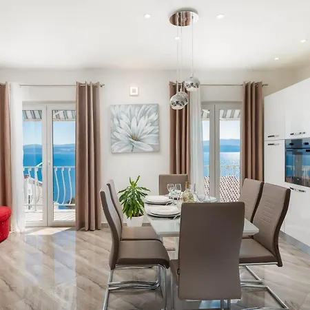 Apartment Dalibor, - Omis *