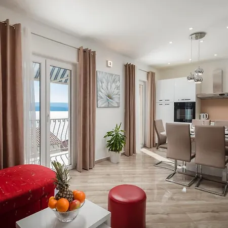 Dalibor, - Omis Apartment *