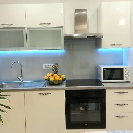 Dalibor, - Omis Apartment Stanici