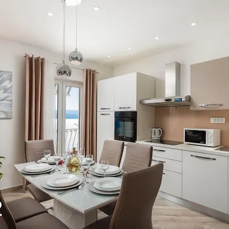 Dalibor, - Omis Apartman *